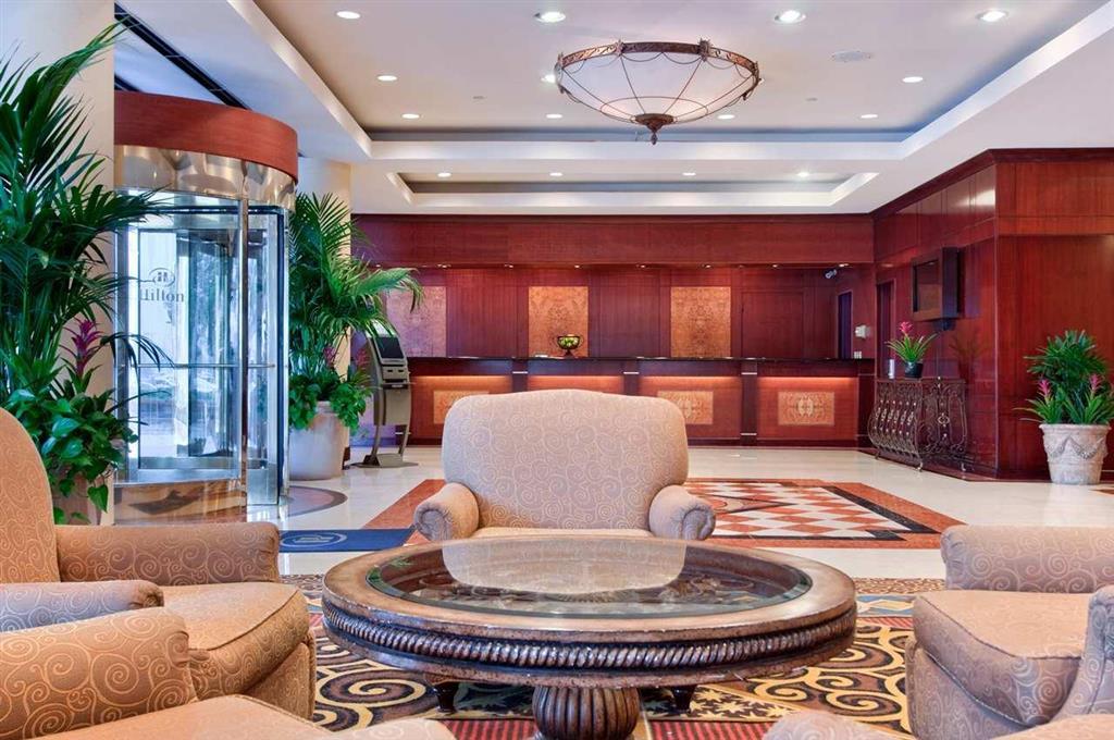 מלון Doubletree By Hilton Pleasanton At The Club מראה פנימי תמונה
